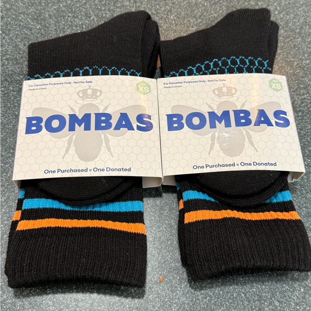2 pairs Bombas kids size XS cushioned footbed